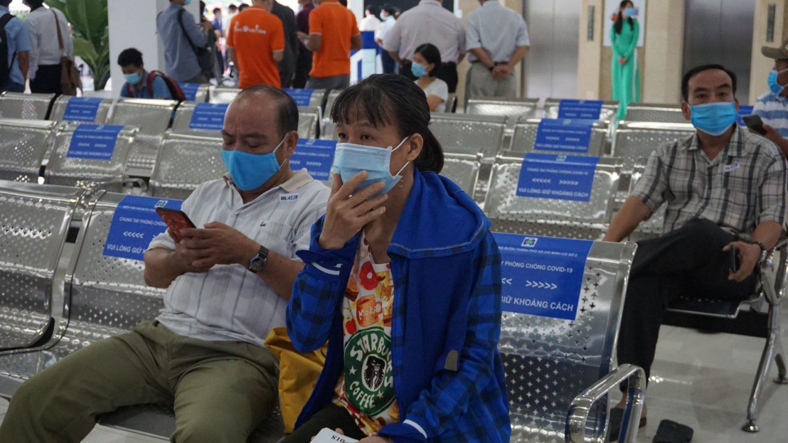TP Hồ Chí Minh: 131 bác sĩ tư vấn khám sức khỏe miễn phí qua điện thoại giữa đại dịch - Ảnh 1.