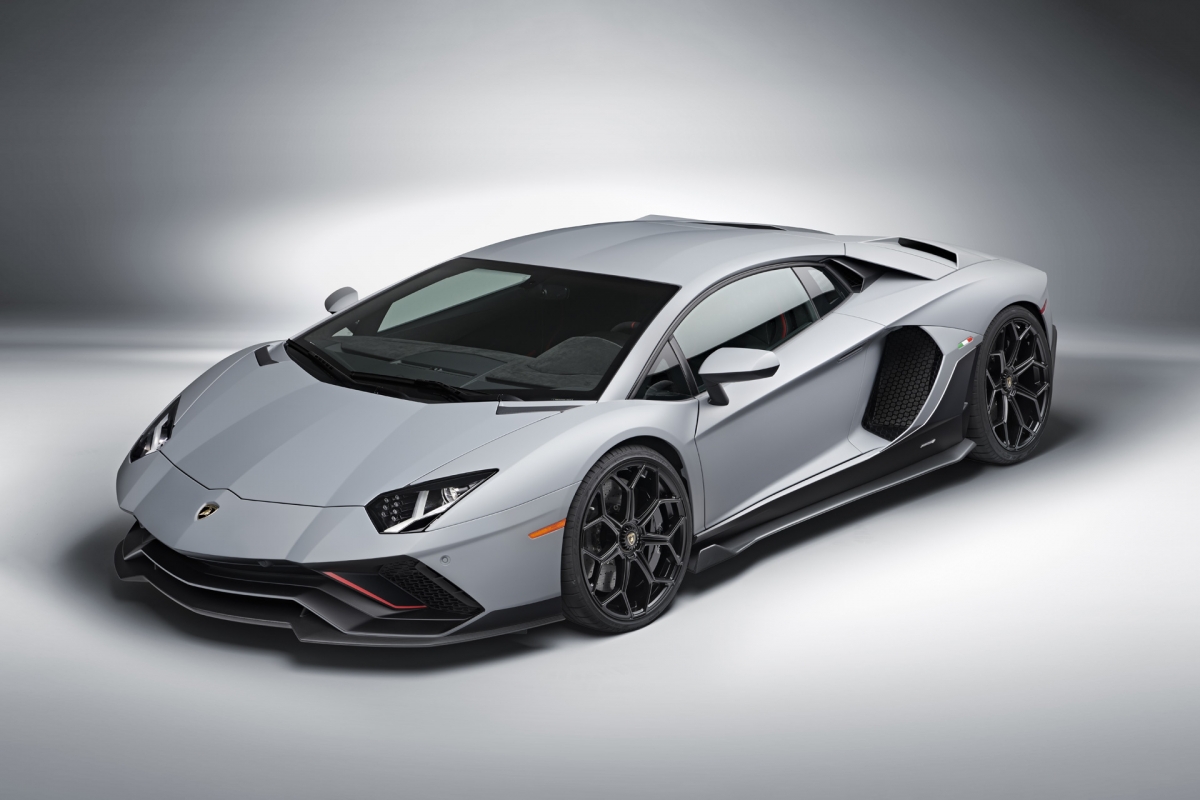 Lamborghini ra mắt Aventador LP780-4 &quot;Ultimae&quot; - Ảnh 1.