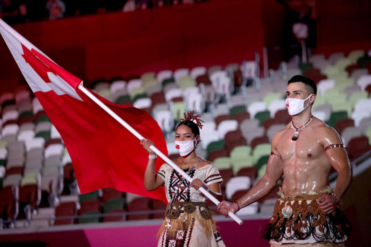 Võ sĩ cởi trần liên tiếp gây sốt ở lễ khai mạc Olympic - Ảnh 1.