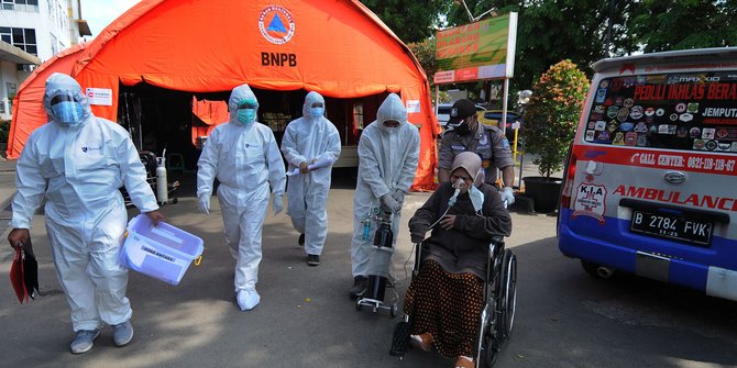 pandemi-tak-terkendali-di-indonesia-bisa-munculkan-varian-baru-virus-corona.jpg