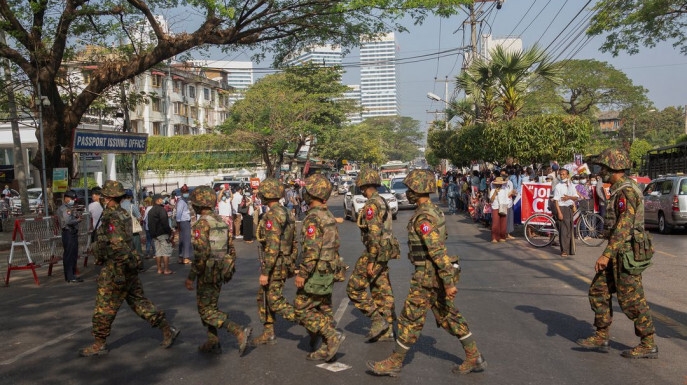 Mỹ trừng phạt các quan chức chính quyền quân sự Myanmar - Ảnh 1.