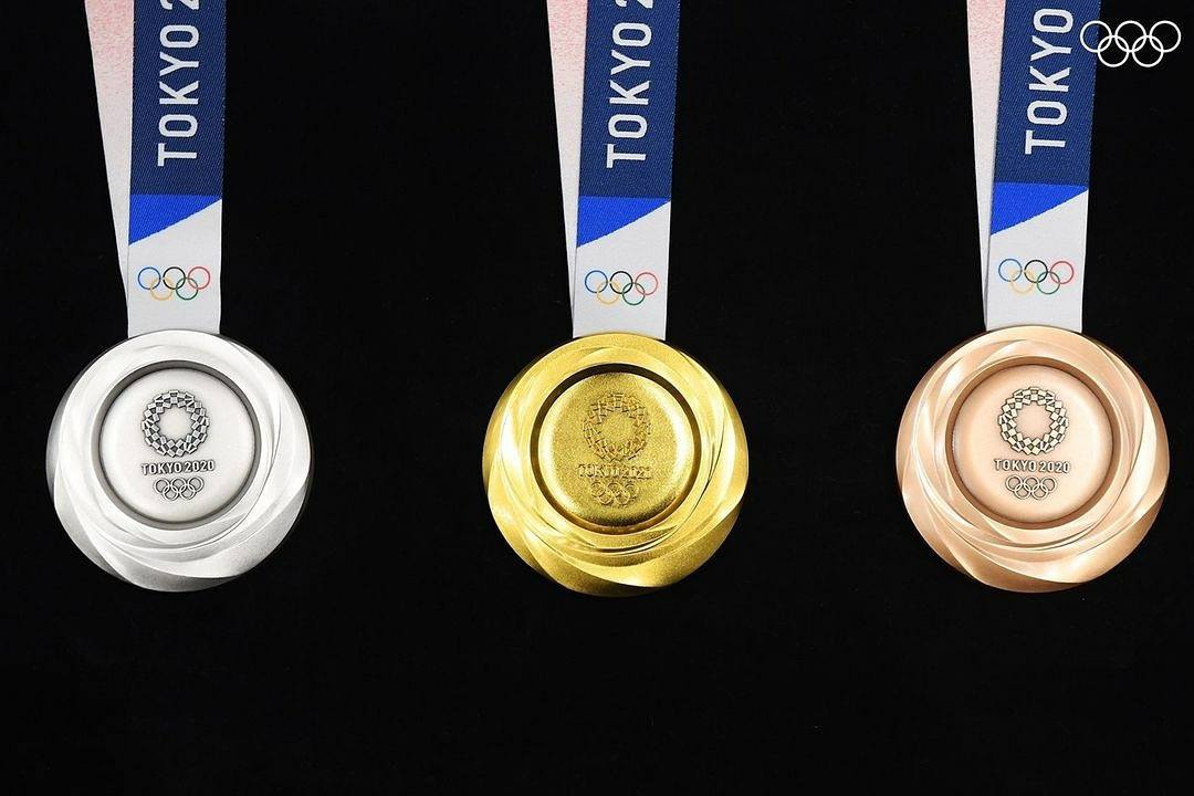 Huy chương Olympic có được làm bằng vàng thật? - Ảnh 1.