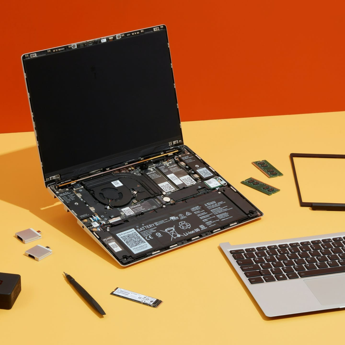 Chiếc laptop có thể thay thế linh kiện như máy bàn - Ảnh 3.