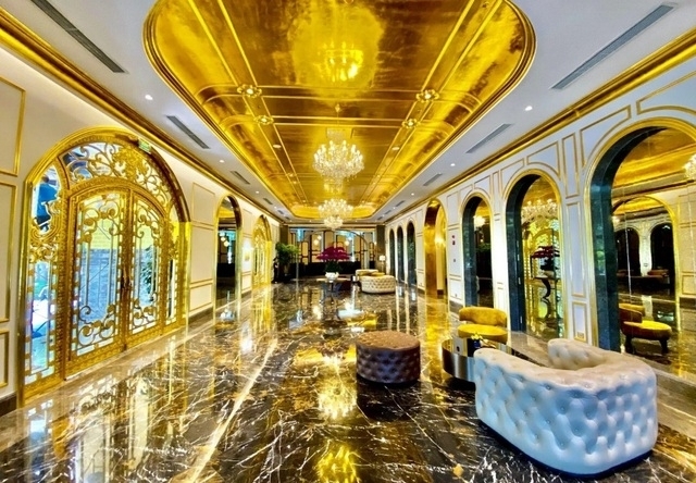 Không phải Dubai, Việt Nam mới là nơi có 1 khách sạn mạ vàng nhiều nhất thế giới - Ảnh 2.