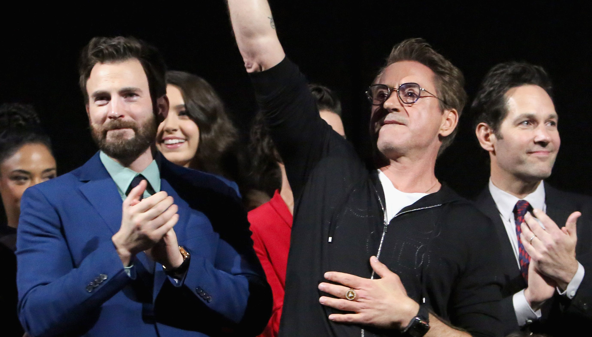 'Người sắt' Robert Downey Jr. hủy theo dõi tất cả bạn diễn Marvel - Ảnh 1.