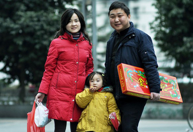 Trung Quốc: Rất ít các gia đình thành thị sẵn sàng sinh con thứ ba - Ảnh 1.