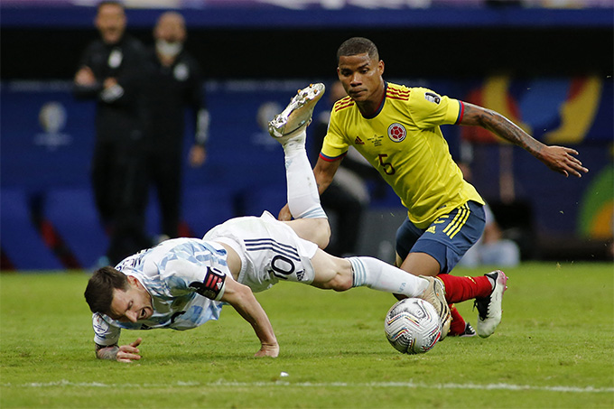 Kết quả Argentina 1-1 Colombia (pen 3-2): Argentina gặp Brazil ở chung kết - Ảnh 2.