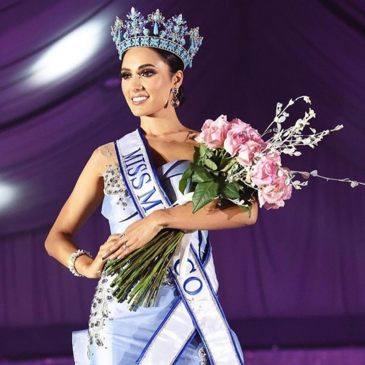 Nhan sắc ngọt ngào của Hoa hậu Mexico - 'Đối thủ' đáng gờm của Đỗ Thị Hà tại Miss World - Ảnh 1.