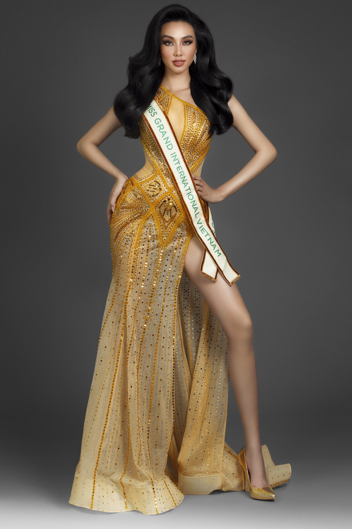 Nguyễn Thúc Thuỳ Tiên đại diện Việt Nam dự thi Miss Grand International 2021 - Ảnh 3.
