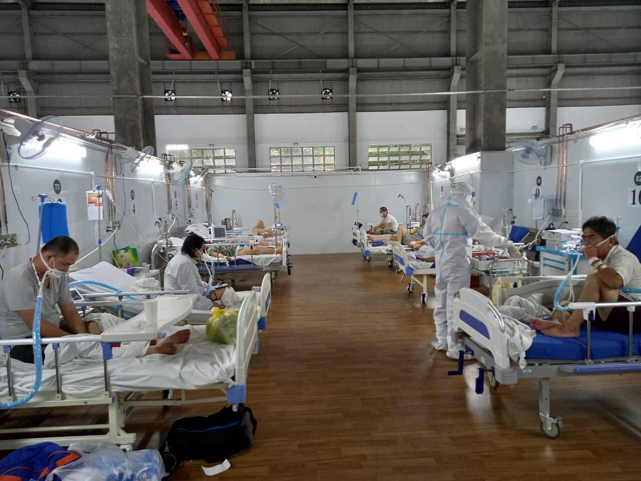 Đường dây nóng của Trung tâm hồi sức Bệnh viện Bạch Mai tại TP.HCM luôn 'nóng' - Ảnh 1.