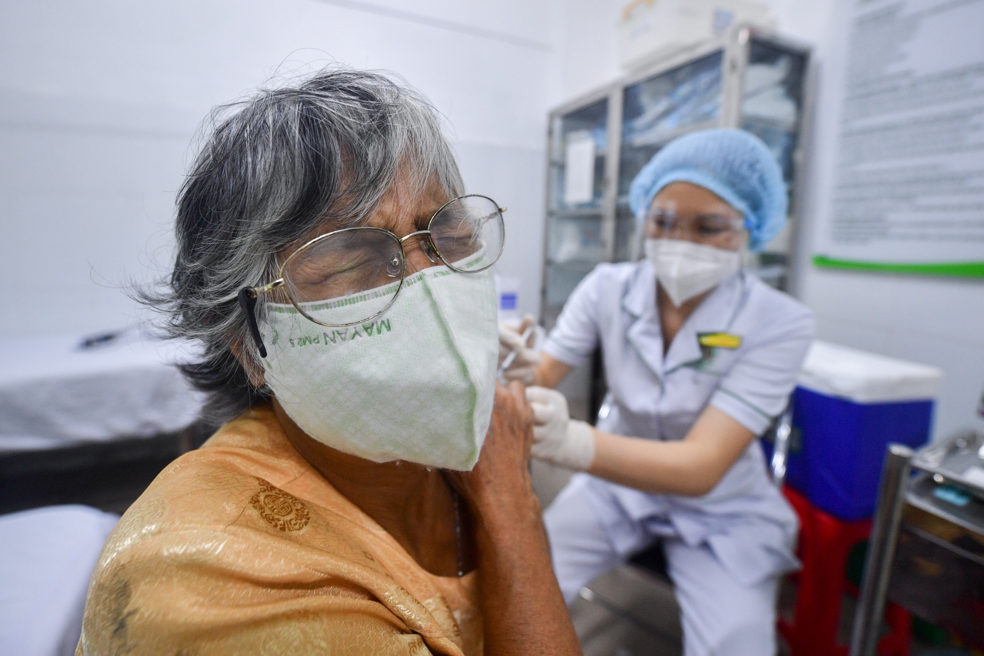 Hơn 15 triệu liều vaccine Covid-19 được tiêm ở Việt Nam - Ảnh 1.