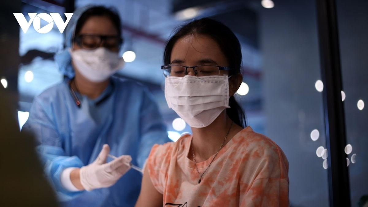 Việt Nam đã tiêm được gần 16 triệu liều vaccine COVID-19 - Ảnh 1.