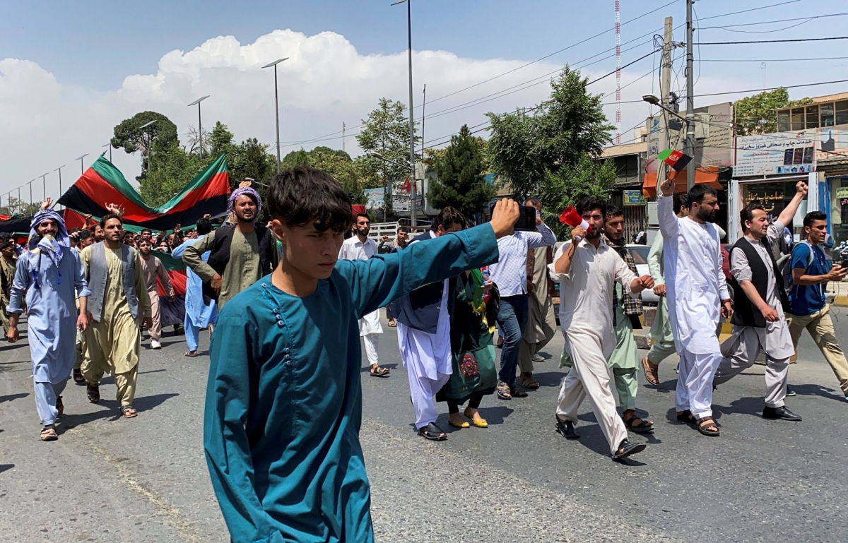 Làn sóng biểu tình phản đối Taliban lan rộng ở Afghanistan - Ảnh 7.