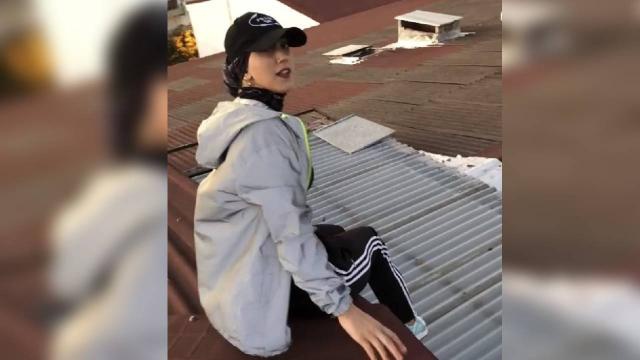 Cô gái 23 tuổi qua đời khi quay clip TikTok trên mái nhà - Ảnh 2.
