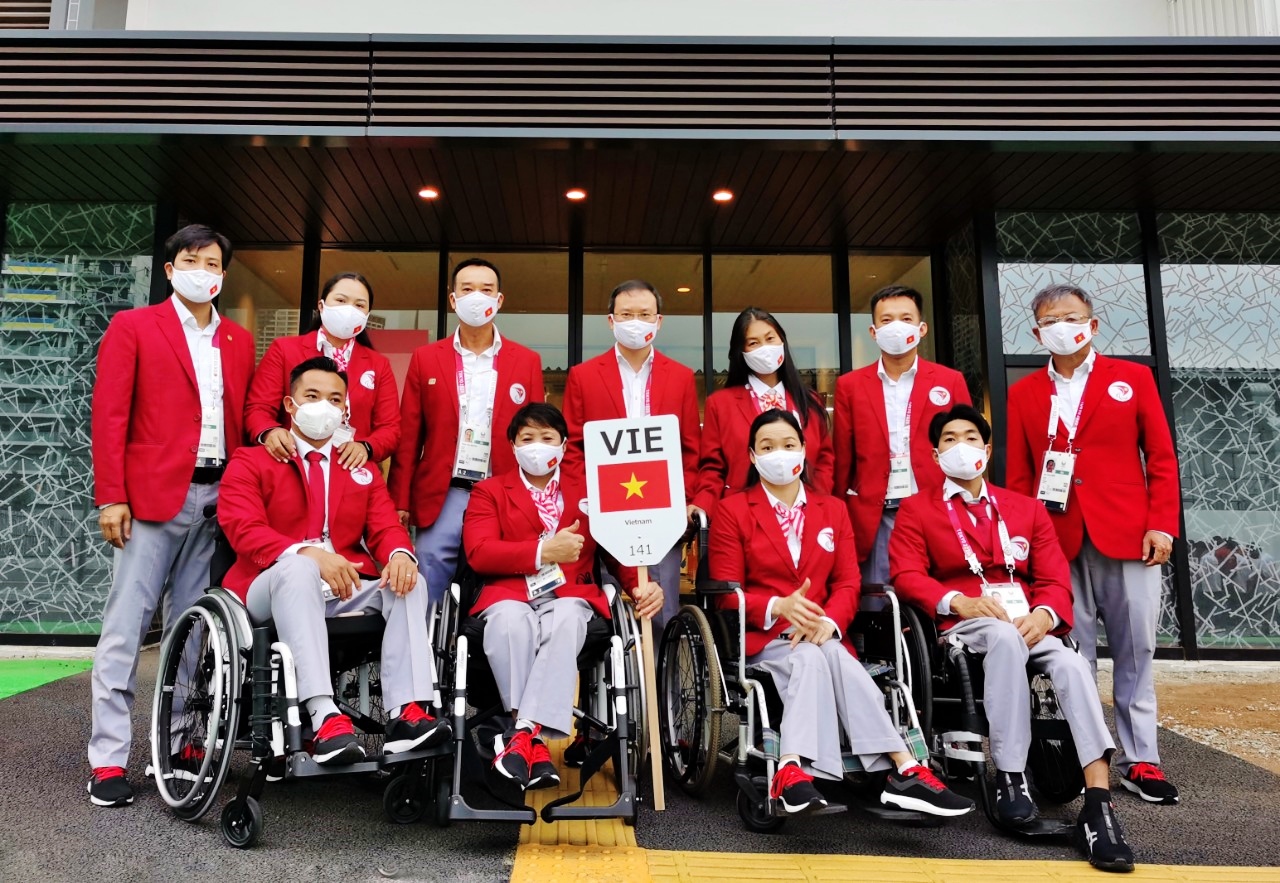 Đoàn Thể thao Việt Nam rạng rỡ tại Lễ khai mạc Paralympic Tokyo 2020 - Ảnh 4.