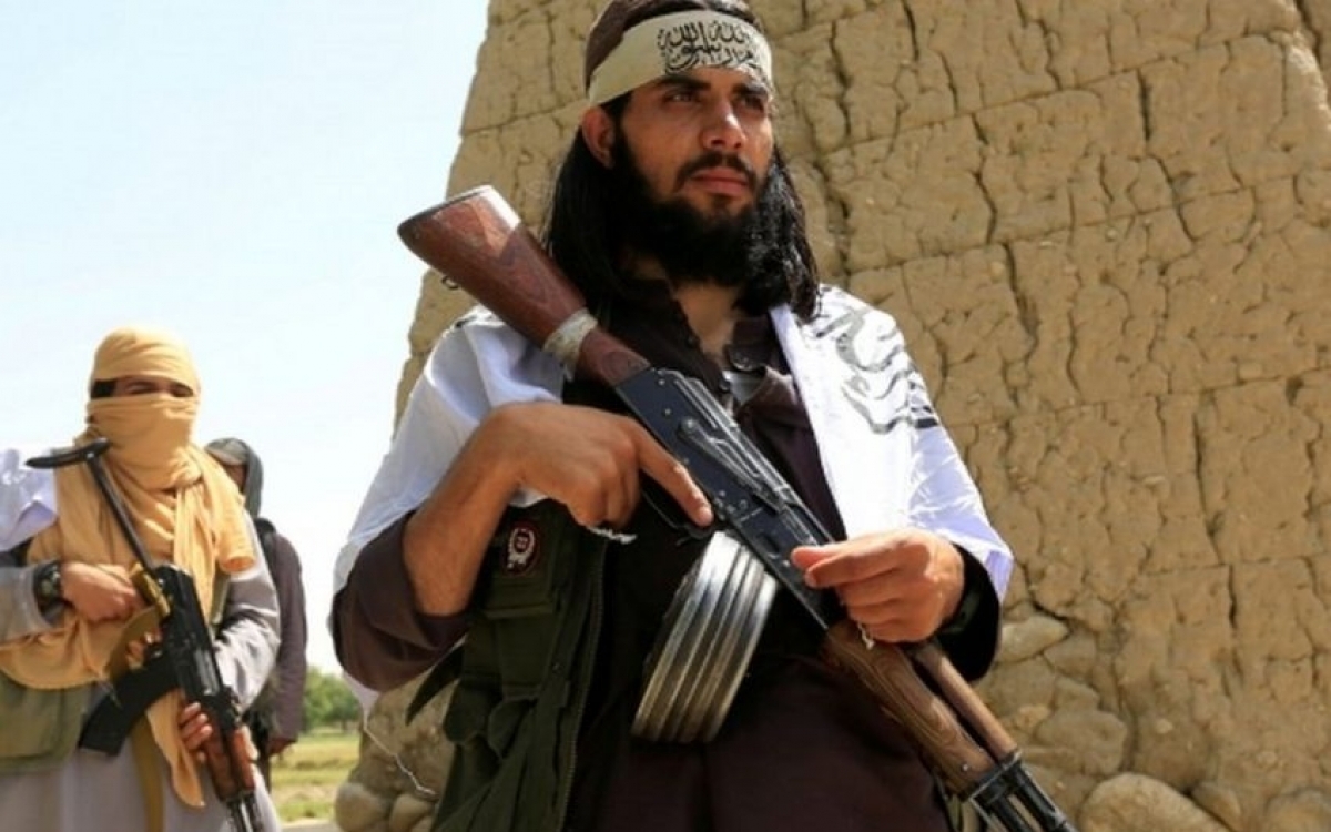 Đại sứ quán Mỹ tại Afghanistan cáo buộc Taliban phạm tội ác chiến tranh - Ảnh 1.