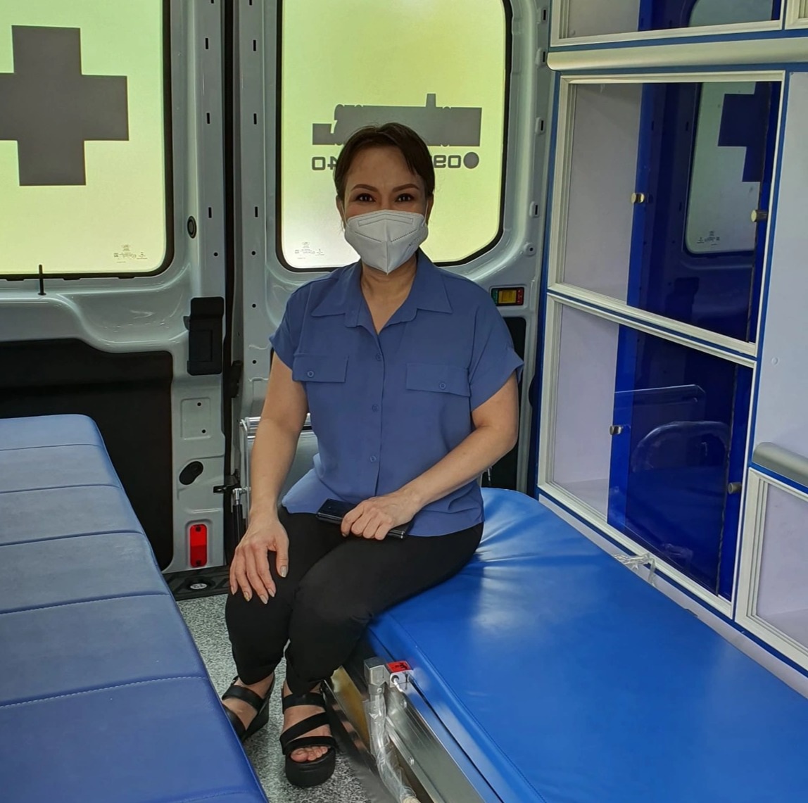 Việt Hương trao tặng xe cứu thương 2,5 tỷ cho ông Đoàn Ngọc Hải - Ảnh 4.