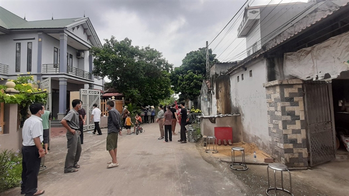 Bắc Giang: Cả gia đình bị gã hàng xóm truy sát, 3 người thương vong - Ảnh 1.