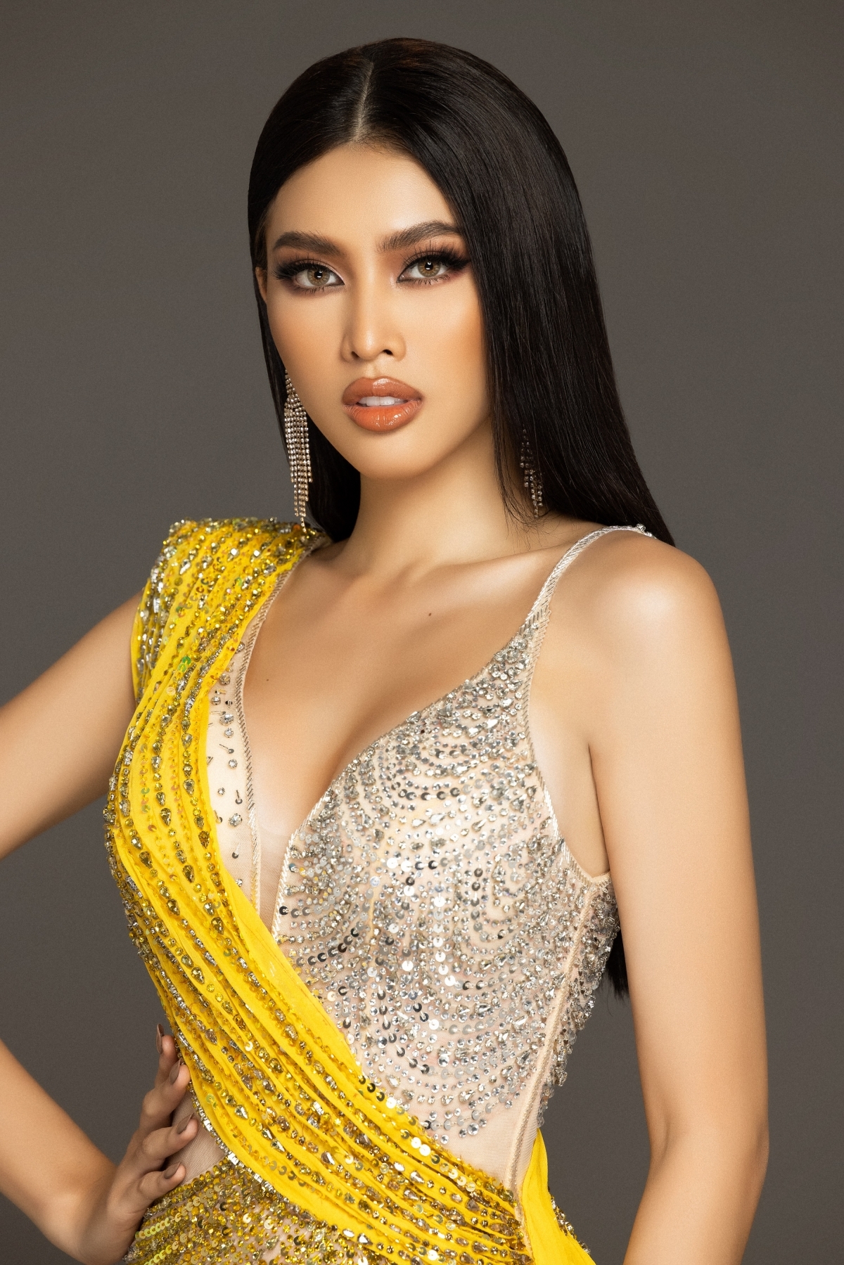 2 nàng Hậu lọt top 42 cuộc bình chọn 'Hoa hậu của các Hoa hậu' năm 2020 - Ảnh 1.