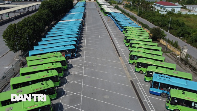 Hà Nội lên phương án cho xe buýt, xe khách liên tỉnh hoạt động trở lại - Ảnh 1.