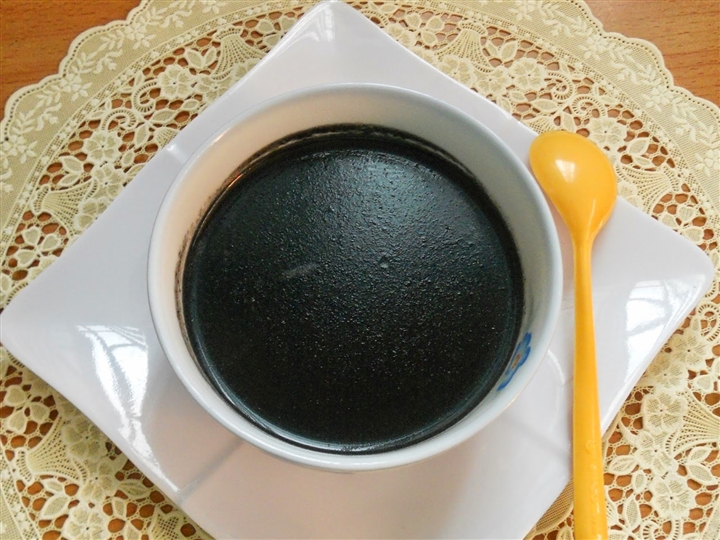 5 món ăn đen tuyền vừa lạ vừa ngon: Phiên bản bánh Trung thu đắt hơn gấp 7 lần - Ảnh 5.