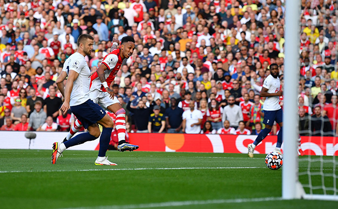 Kết quả Arsenal 3-1 Tottenham: Sao trẻ tỏa sáng, Pháo thủ hồi sinh mạnh mẽ - Ảnh 2.