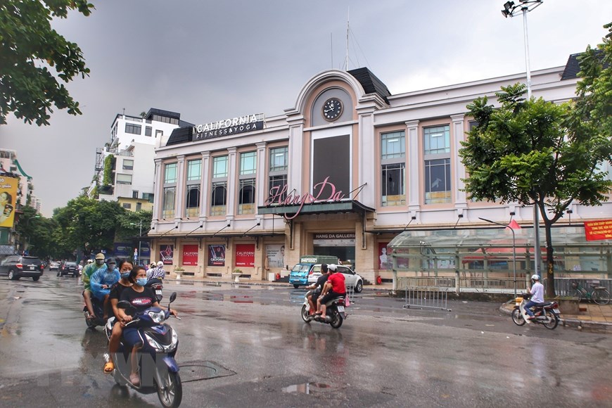 Chợ Hà Nội dè dặt hoạt động sau khi nới lỏng giãn cách xã hội - Ảnh 6.