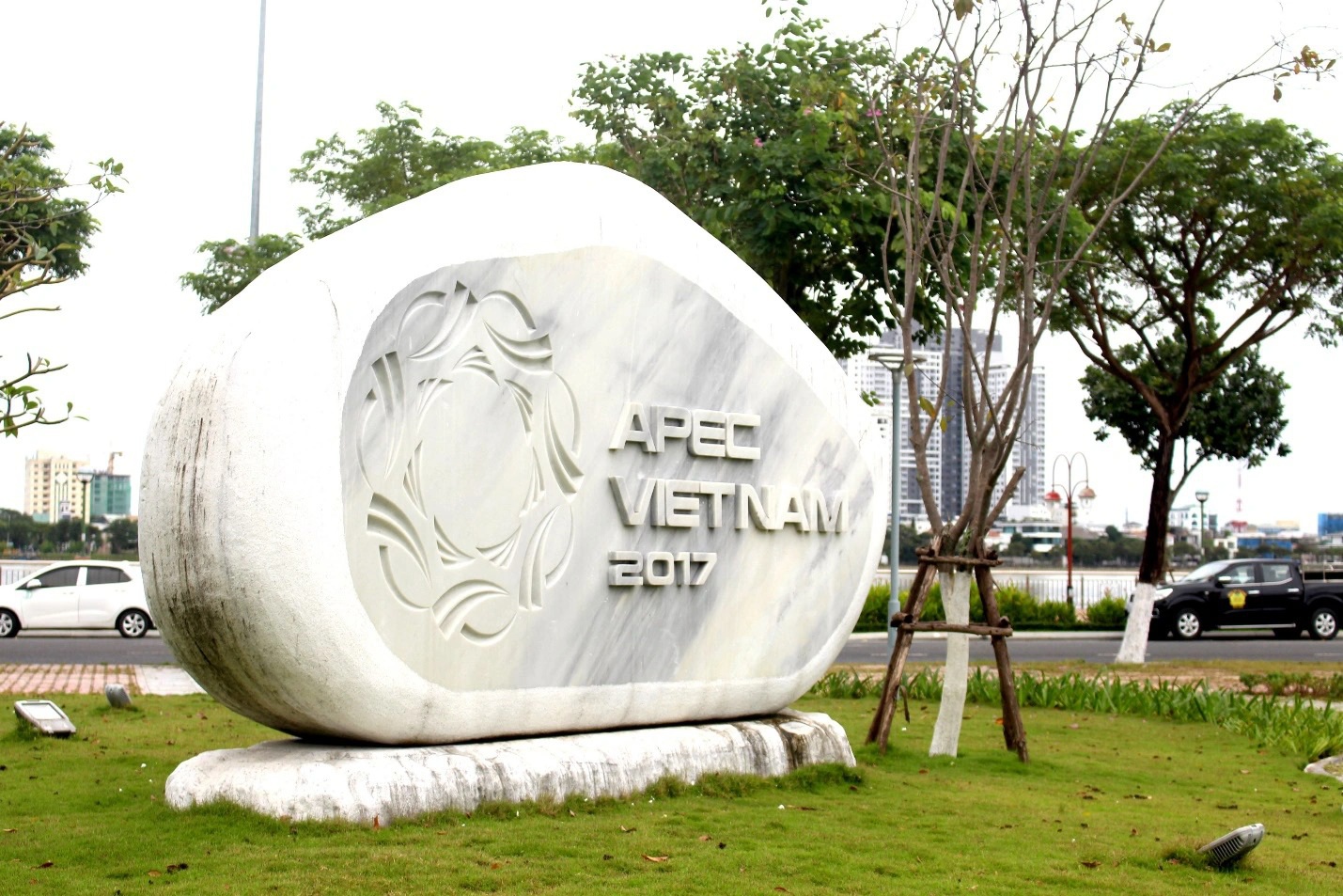 Công viên 700 tỷ bên bờ sông Hàn ở Đà Nẵng thành hình, sẵn sàng đón khách - Ảnh 3.