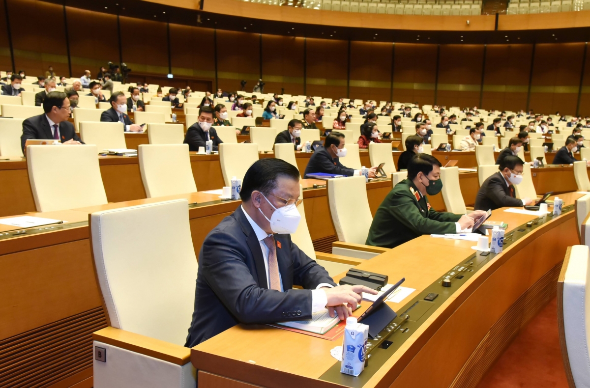 Quốc hội chính thức thông qua gói Hỗ trợ phục hồi kinh tế - Ảnh 2.