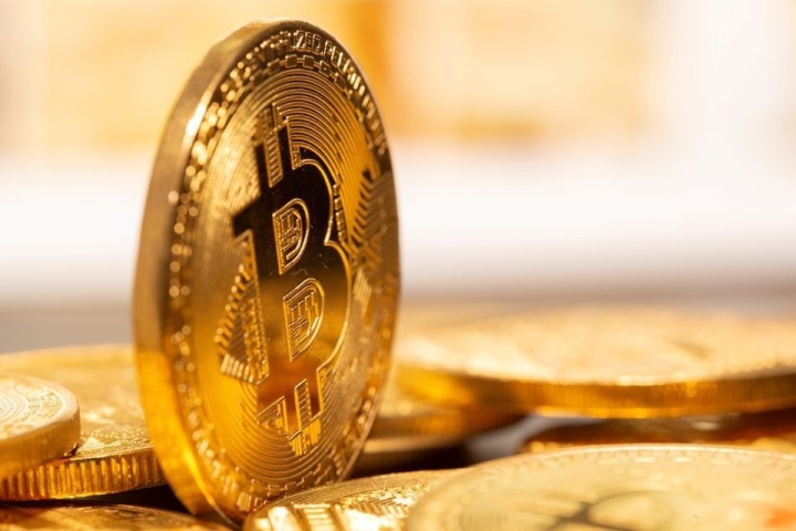 Giá Bitcoin ngày 13/1: Bitcoin đảo chiều, thị trường bùng nổ - Ảnh 1.