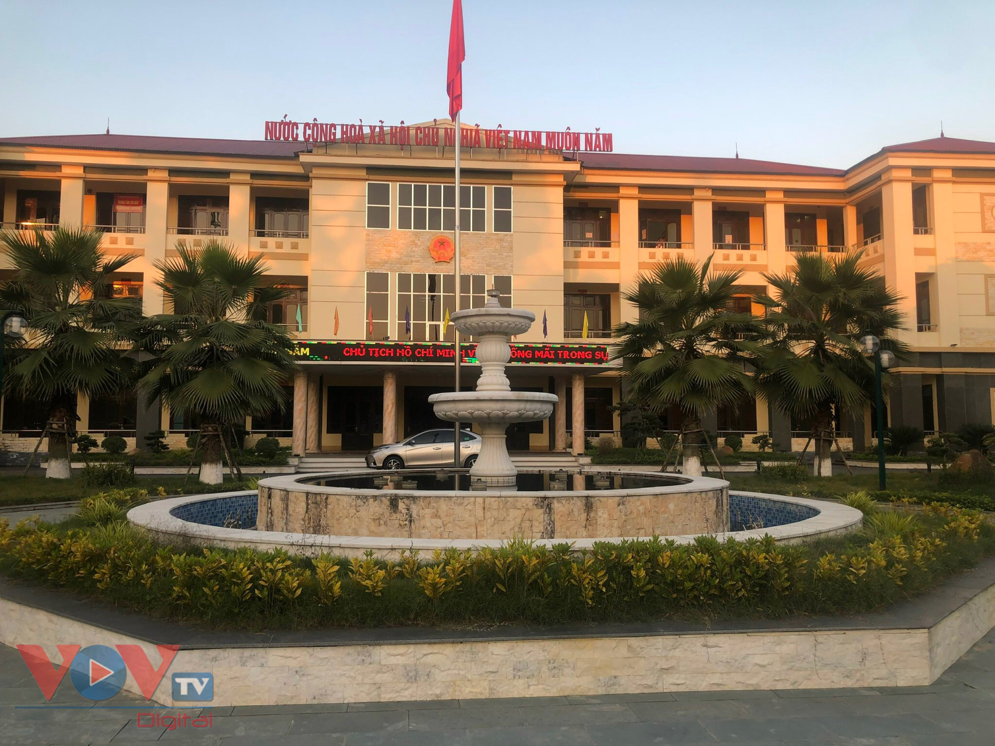 Phú Thọ: Hoàn thiện hai dự án cải tạo trụ sở huyện Cẩm Khê - Ảnh 6.