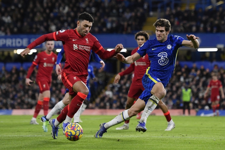 Kết quả Ngoại hạng Anh: Chelsea níu chân Liverpool, Man City hưởng lợi - Ảnh 2.