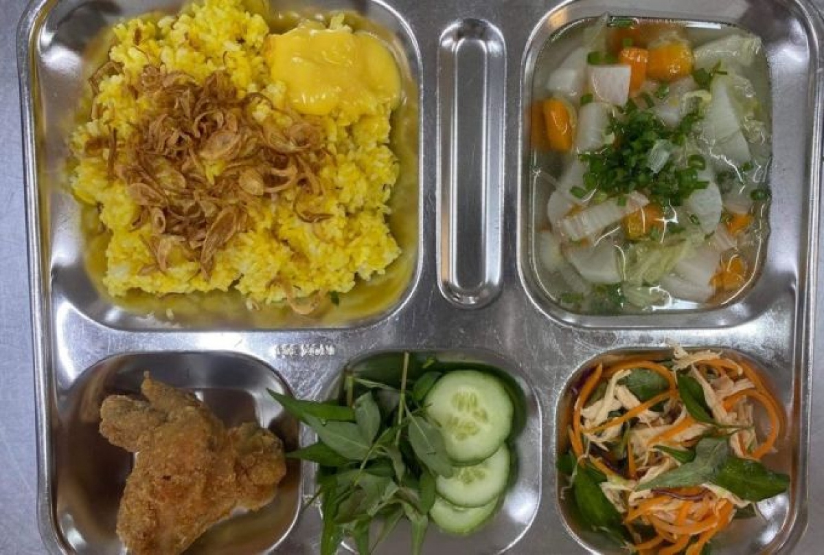 Phát hiện nhiều loại vi khuẩn trong món ăn tại trường ISChool Nha Trang - Ảnh 1.