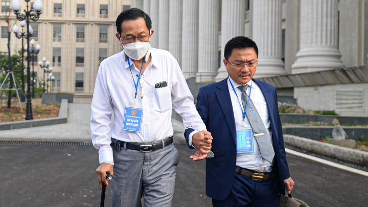 Cựu Thứ trưởng Y tế Cao Minh Quang lĩnh 30 tháng tù treo - Ảnh 1.