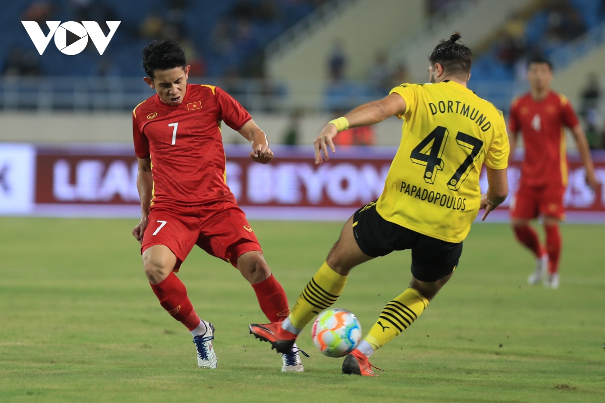 Toàn cảnh chiến thắng ấn tượng của ĐT Việt Nam trước Dortmund - Ảnh 7.