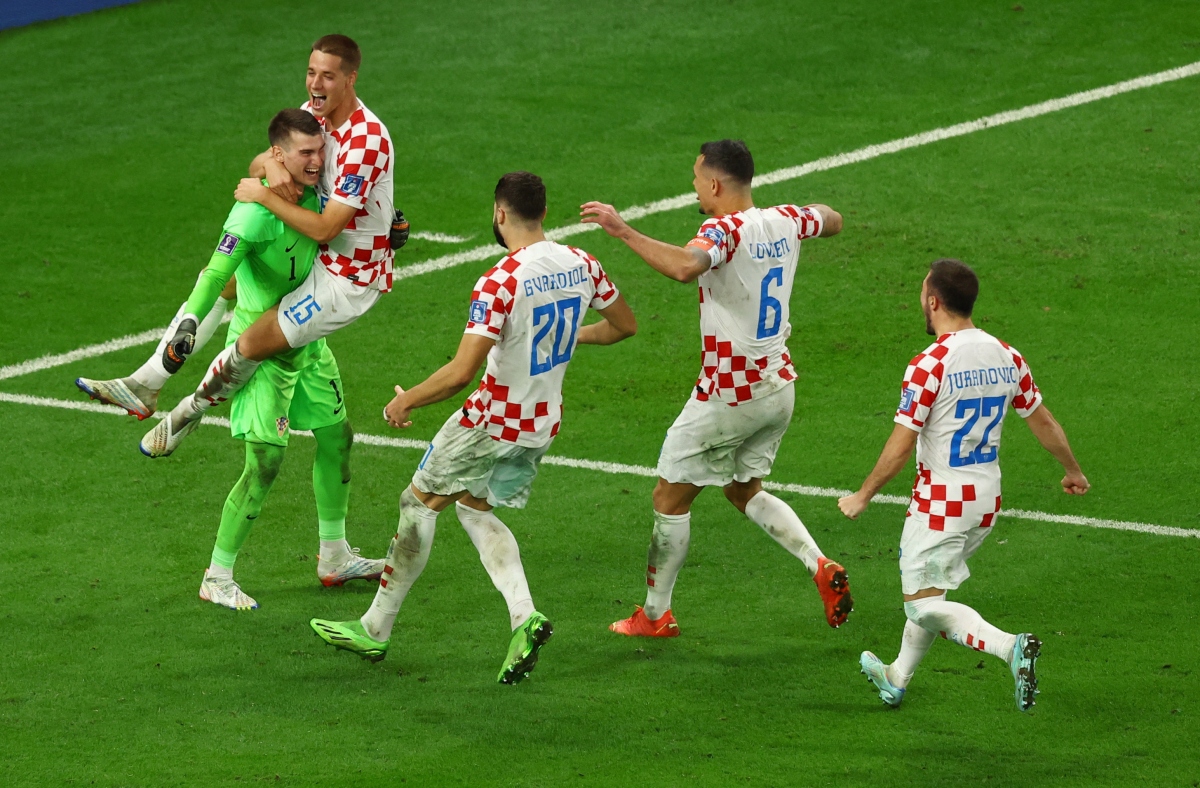 Livakovic bắt luân lưu hay khó tin, Croatia loại Nhật Bản khỏi World Cup 2022 - Ảnh 14.