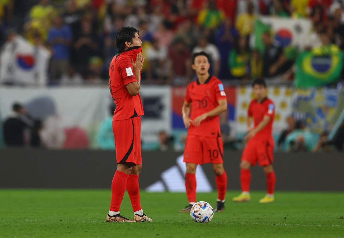 Khoảnh khắc đại diện cuối châu Á chia tay World Cup trước bức tường đẳng cấp Brazil - Ảnh 13.