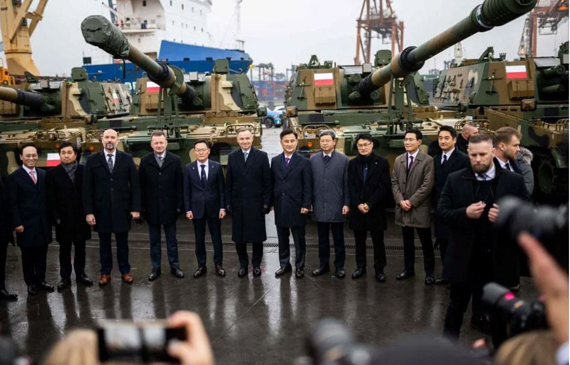 Doanh thu bán vũ khí của Hàn Quốc tăng gấp đôi sau cuộc xung đột ở Ukraine - Ảnh 1.