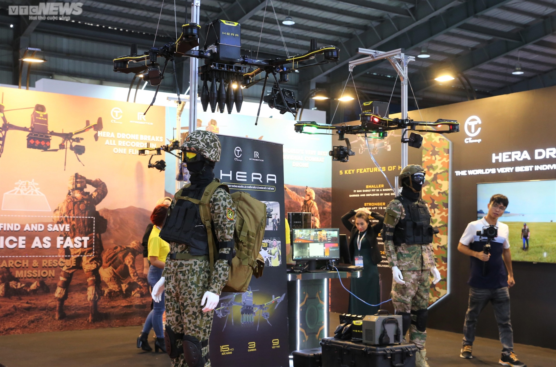 Các vũ khí hiện đại được giới thiệu tại triển lãm quốc phòng Việt Nam 2022 - Ảnh 15.