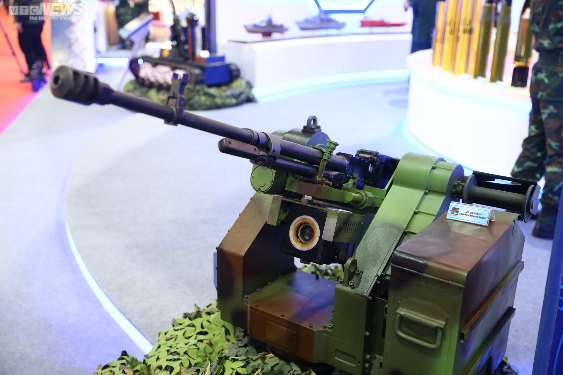 Các vũ khí hiện đại được giới thiệu tại triển lãm quốc phòng Việt Nam 2022 - Ảnh 4.