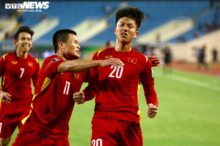 Đè bẹp Trung Quốc, tuyển Việt Nam thắng trận lịch sử ở vòng loại World Cup 2022 - Ảnh 3.