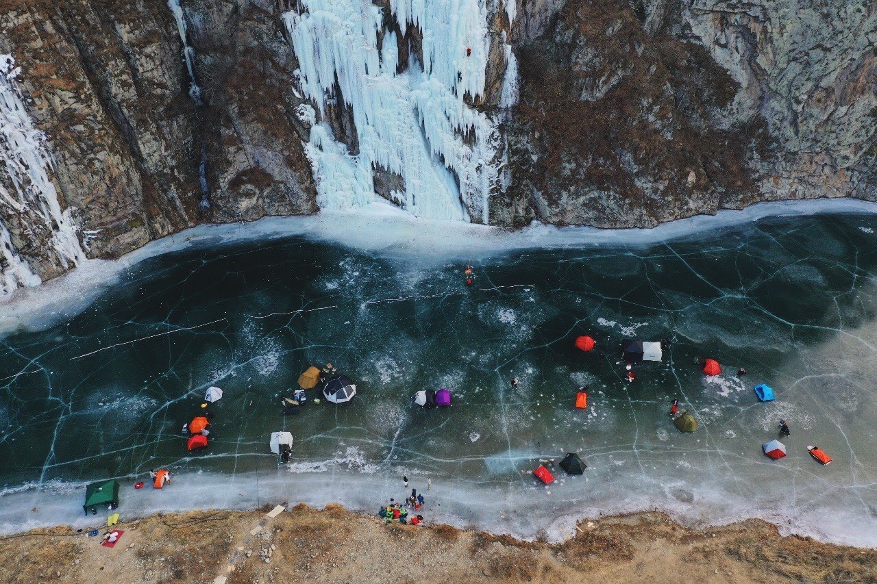 Chàng trai Việt vượt 300 km đi cắm trại trên sông băng tuyệt đẹp ở Hàn Quốc - Ảnh 2.