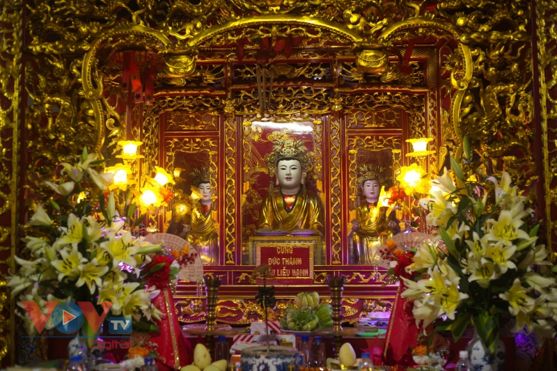 Đền thờ Mẫu Liễu Hạnh đón khách du xuân những ngày đầu năm mới Nhâm Dần - Ảnh 5.