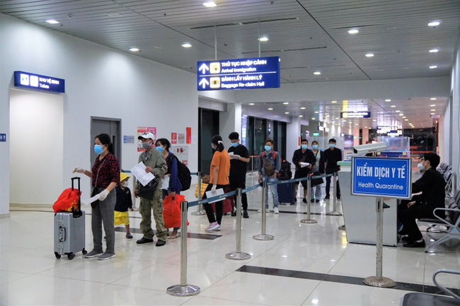 Miễn thị thực nhập cảnh Việt Nam cho công dân 13 nước - Ảnh 1.