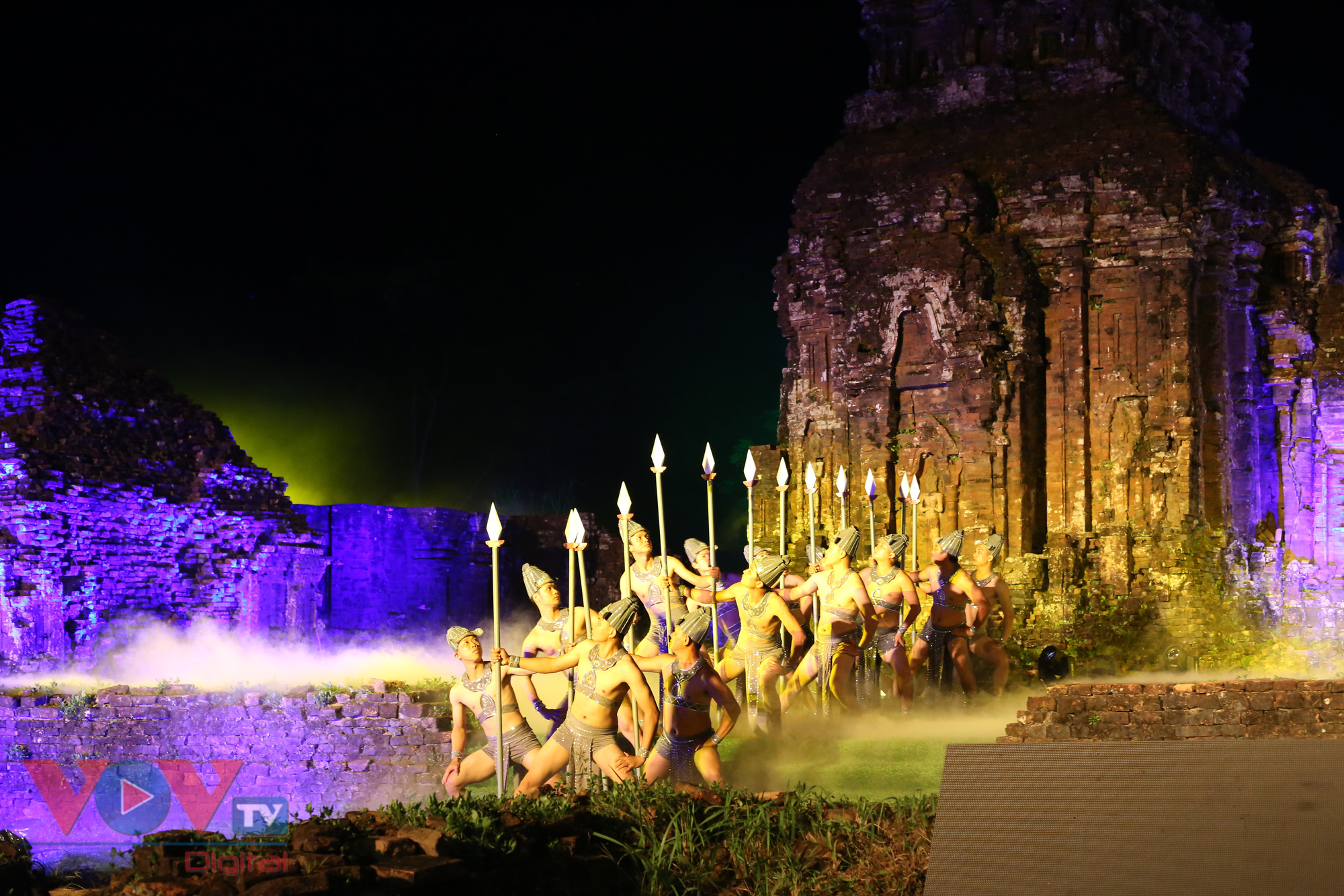 Chương trình nghệ thuật 'Đêm Mỹ Sơn huyền thoại', sản phẩm đặc sắc của Năm Du lịch quốc gia 2022 - Ảnh 3.