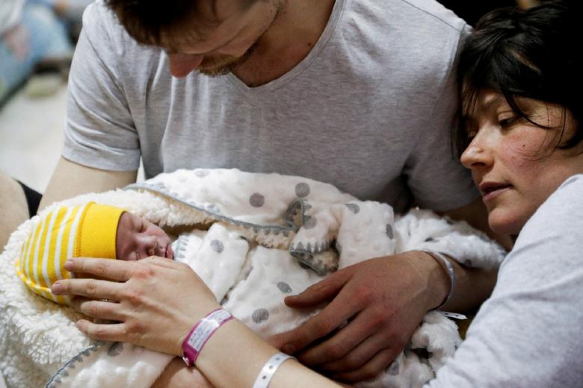 Những em bé chào đời giữa chiến sự ở Ukraine - Ảnh 1.