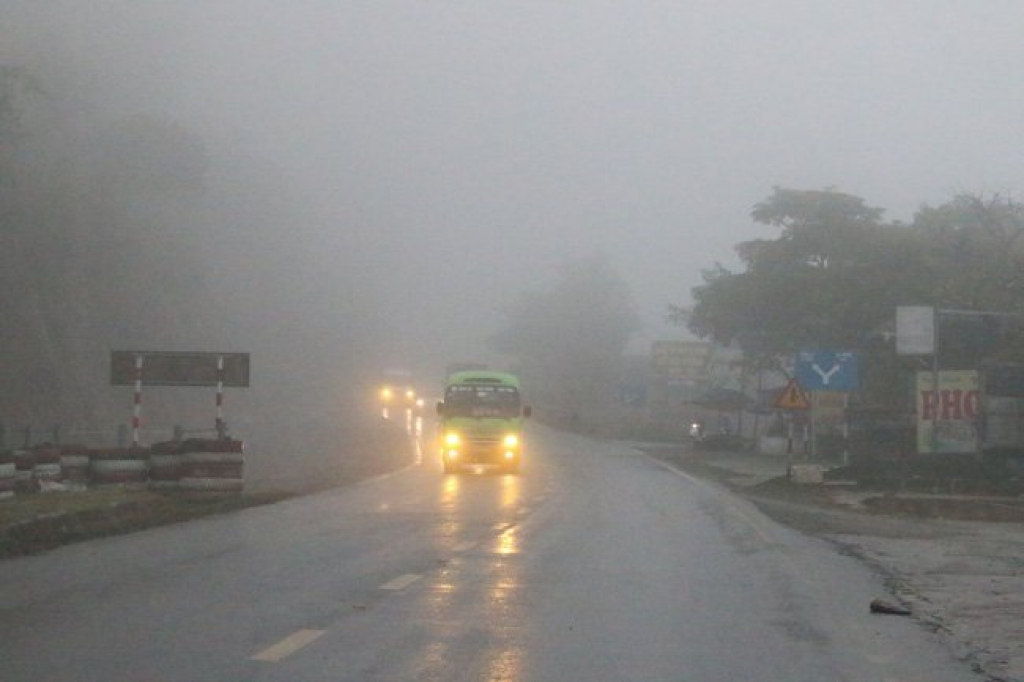 Thời tiết hôm nay: Bắc Bộ mưa nhỏ, có sương mù, trời tiếp tục rét về đêm và sáng sớm - Ảnh 1.