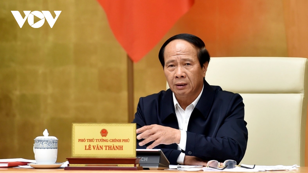 Phó Thủ tướng Lê Văn Thành họp khẩn về tình hình thiên tai tại miền Trung - Ảnh 2.