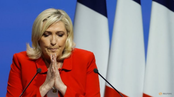 Ứng cử viên Tổng thống Pháp Le Pen bị tố biển thủ công quỹ - Ảnh 1.