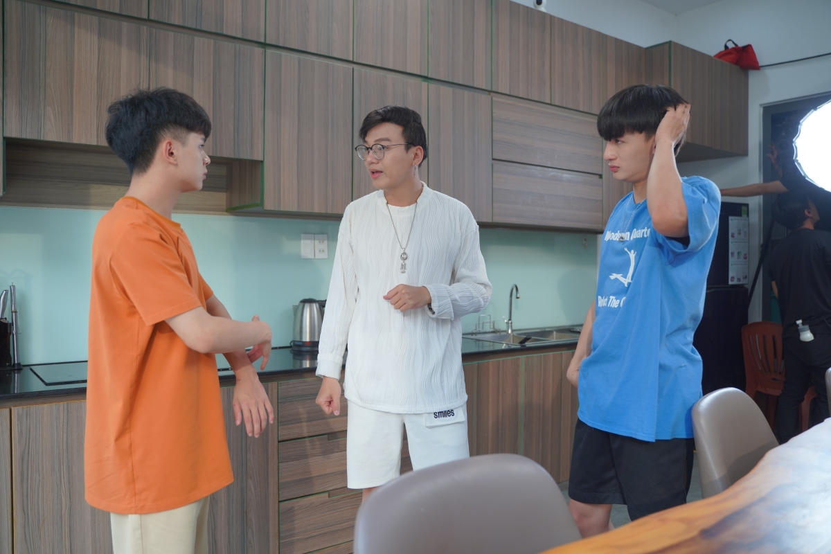 'Biển lặng' - Dự án Boy’s Love mới 'khuấy động' đường đua phim Việt 2022 - Ảnh 2.
